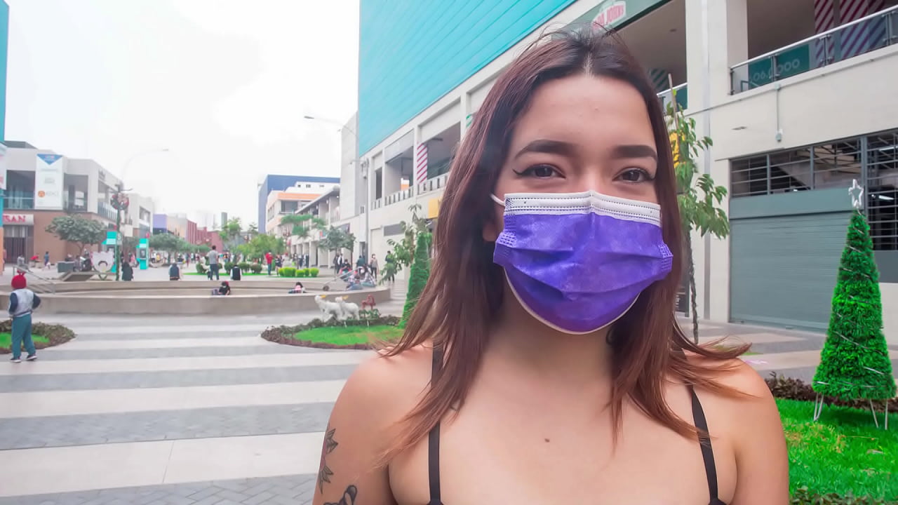 VENEZUELSK INDVANDRERENDE, der for nylig er ankommet til Peru, afpresser taxachauffør