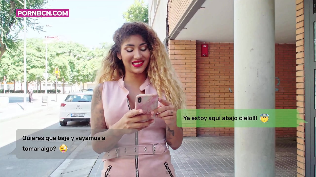 Utro hustru om at kneppe sin unge elsker hårdt, mens hendes mand arbejder. Latina med bryster og en stor røv. Venus Aphrodite.