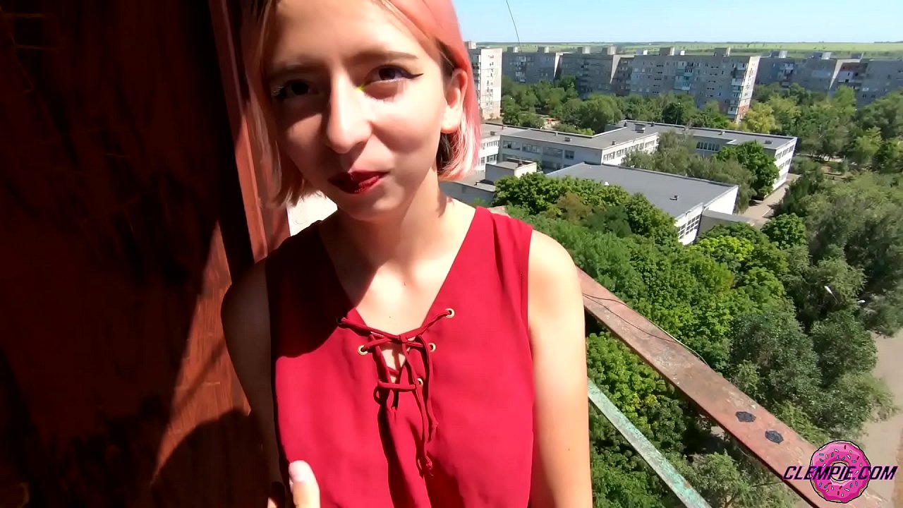 Student Sensual sutter en fremmed i Outback - Cum On His Face